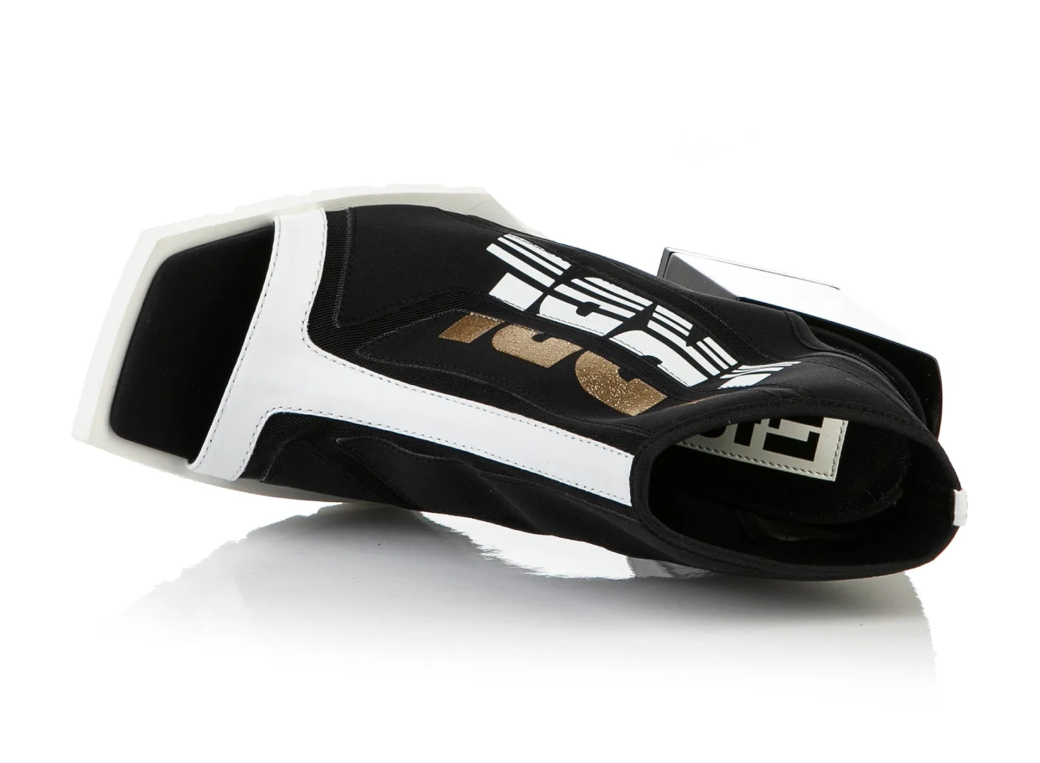 7524 Loriblu Sandals / Black