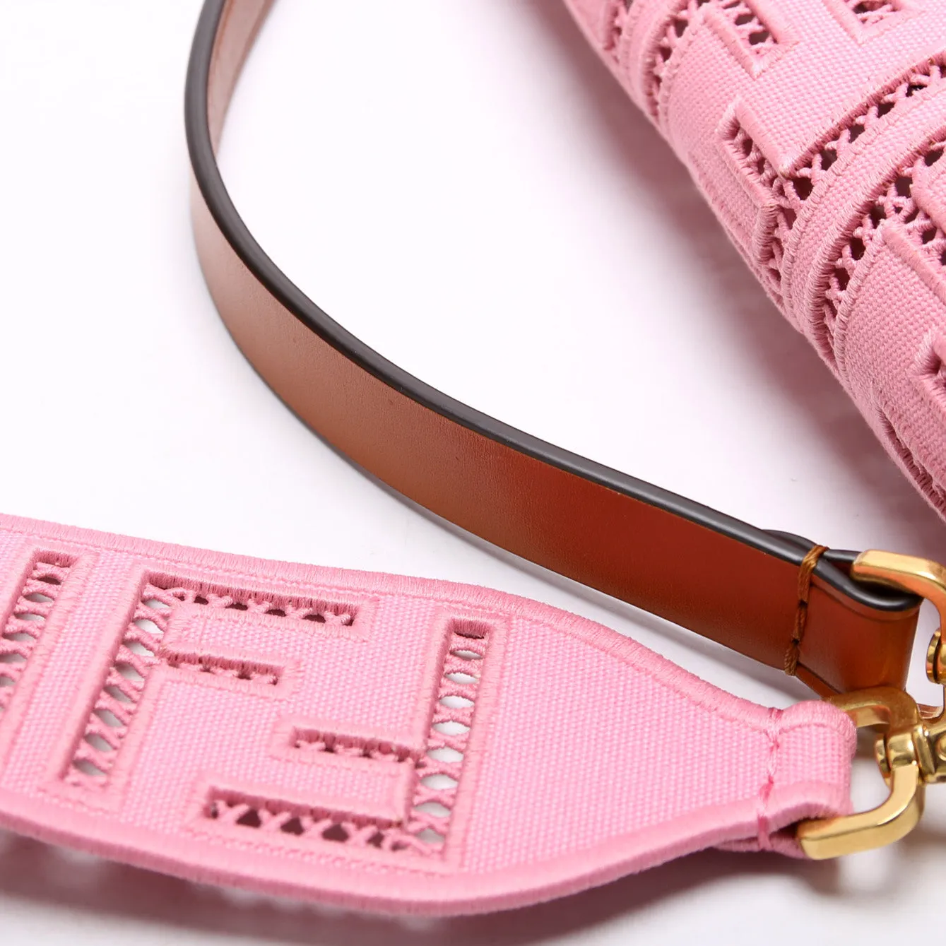 Baguette Ajour Embroidered FF 8BR006