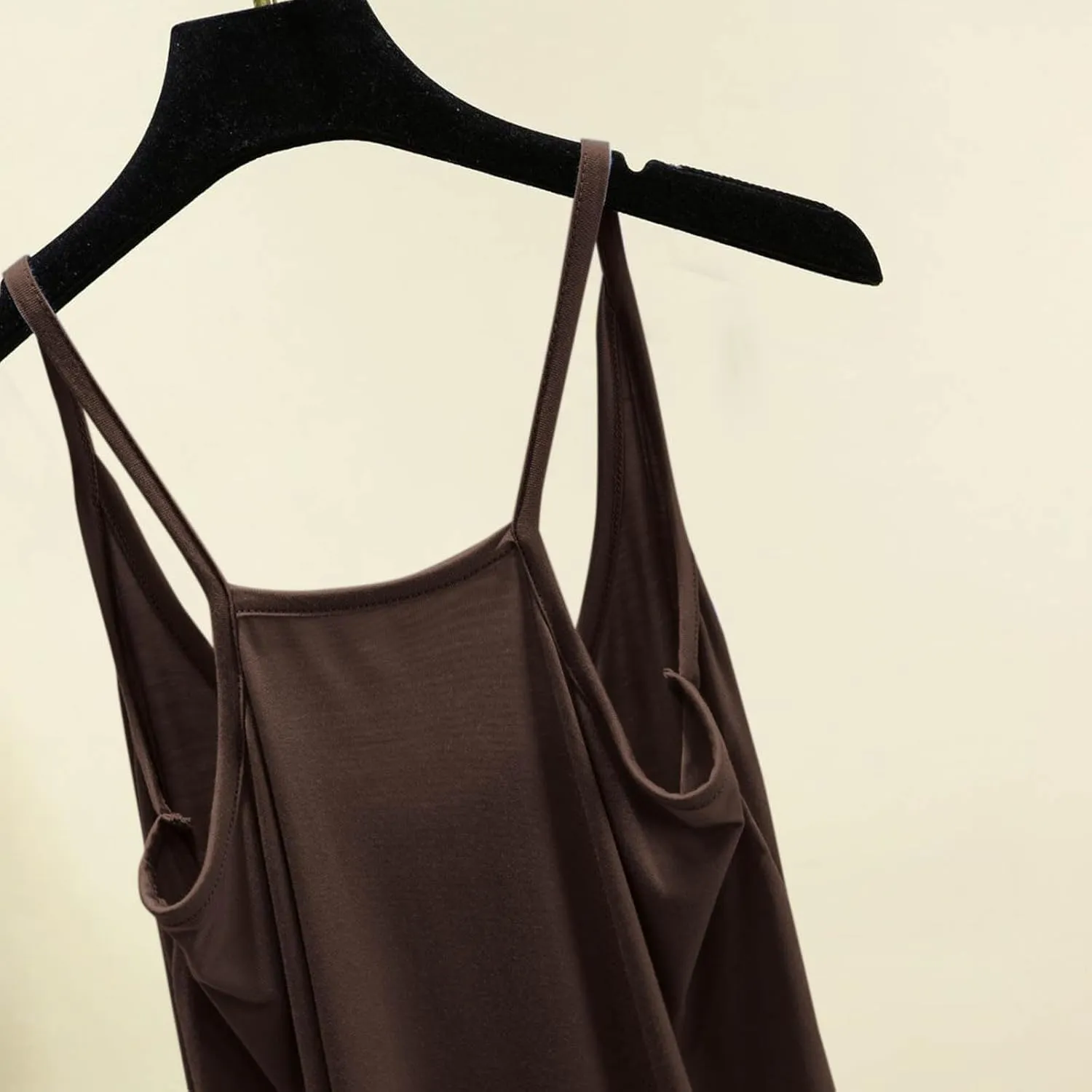 Oplxuo Women Camisole Spaghetti Strap Tank Top Casual Loose Layering Cami Undershirt for Yoga