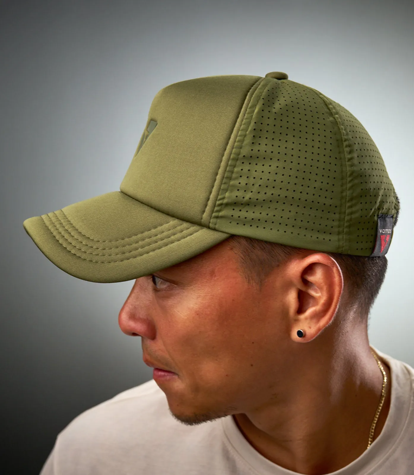 PERF  TRUCKER (ARMY GREEN)